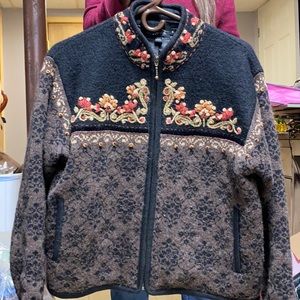 Icelandic zip up sweater